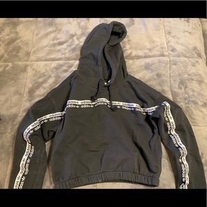 Adidas crop top sweater